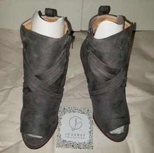 Journee Collection Grey Booties